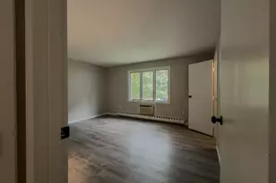 85 Old Town Rd, Vernon, CT 06066 - Photo 12