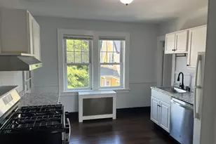24 Circular Ave, Bridgeport, CT 06605 - Photo 8