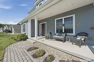 38 Fragola Dr, Southington, CT 06489 - Photo 4