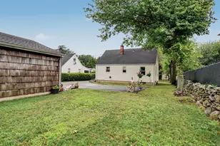 439 Stillson Rd, Fairfield, CT 06824 - Photo 20