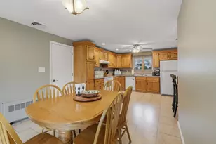12 Wooding Rd, Wallingford, CT 06492 - Photo 6