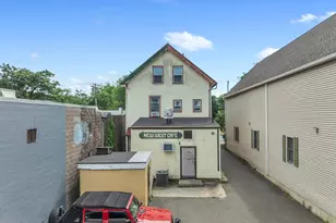 879 Whalley Ave, New Haven, CT 06515 - Photo 18
