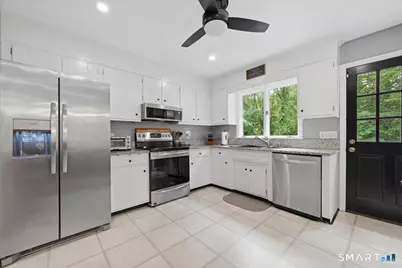 24 Dean Road, East Lyme, CT 06333 - Photo 16
