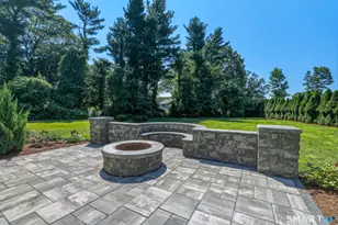 20 Ridgewood Ct, Hamden, CT 06473 - Photo 8
