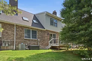 74 River Camp Dr, Newington, CT 06111 - Photo 6