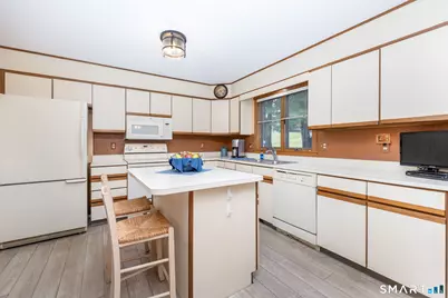 1469 Farmington Avenue #46, Bristol, CT 06010 - Photo 12