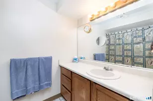 1469 Farmington Ave, Bristol, CT 06010 - Photo 16
