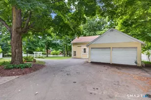 1236 Enfield St, Enfield, CT 06082 - Photo 4