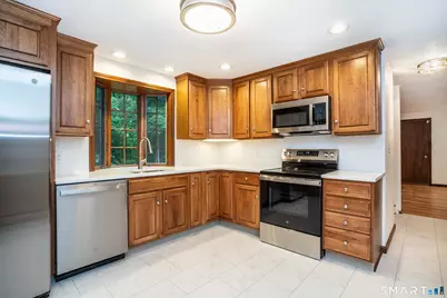 182 Valley View Road, Manchester, CT 06040 - Photo 10