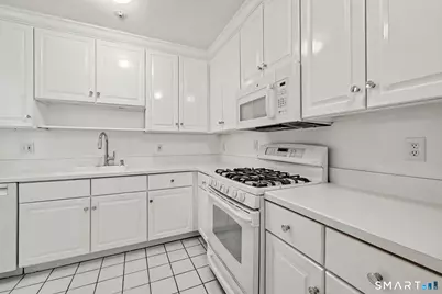 25 West Elm Street #37, Greenwich, CT 06830 - Photo 10