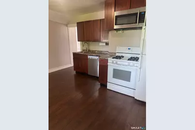 445 New Britain Road #3rd flr, Berlin, CT 06037 - Photo 2