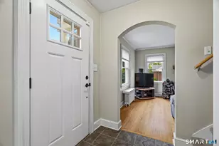141 Elm St, Windsor Locks, CT 06096 - Photo 4