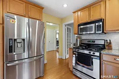141 Elm Street, Windsor Locks, CT 06096 - Photo 12