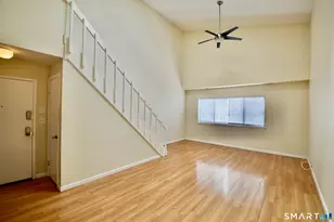 18 Amsterdam Ave, Bridgeport, CT 06606 - Photo 10