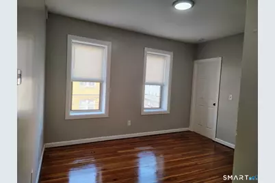 1071 Pembroke Street #2D, Bridgeport, CT 06608 - Photo 2