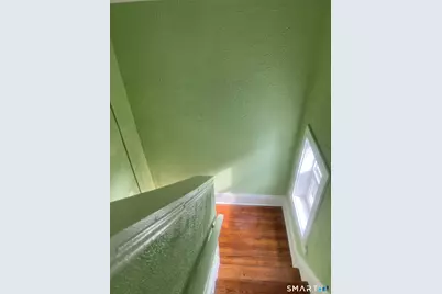 137 Hollister Avenue, Bridgeport, CT 06610 - Photo 22