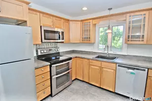 99 Cumpstone Dr, Hamden, CT 06518 - Photo 4
