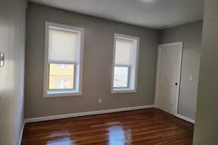1071 Pembroke St, Bridgeport, CT 06608 - Photo 2