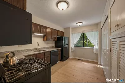 330 Conestoga Way #330, Glastonbury, CT 06033 - Photo 10