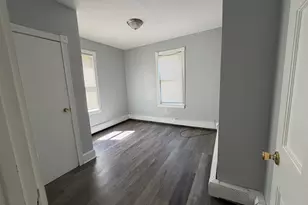 215 Read St, Bridgeport, CT 06607 - Photo 6