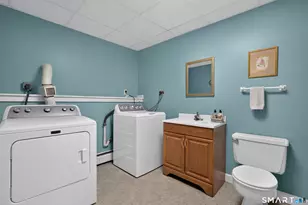 16 Williamsburg Dr, Orange, CT 06477 - Photo 30