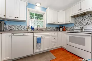 237 Alexander Ave, Waterbury, CT 06705 - Photo 14