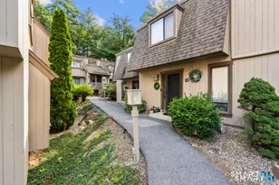 14 Great Meadow Ln, Farmington, CT 06001 - Photo 1