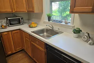 1034 Prospect Ave, Hartford, CT 06105 - Photo 8