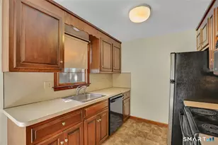 400 N Main St, Manchester, CT 06040 - Photo 10