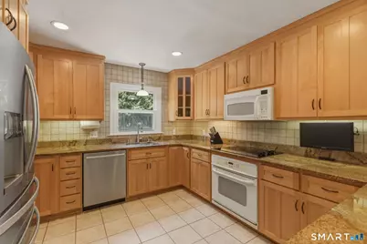 94 Fox Run Drive, Southbury, CT 06488 - Photo 10