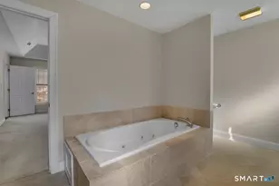 25 Fenwick Dr, Avon, CT 06001 - Photo 22