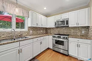 13 Ells St, Norwalk, CT 06850 - Photo 10