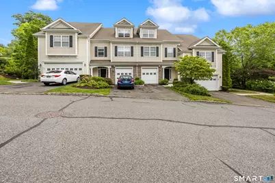 10 Ridgewood Drive #10, Middlebury, CT 06762 - Photo 4