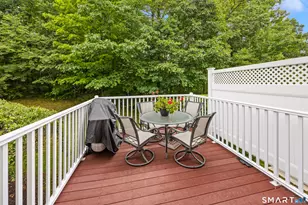 10 Ridgewood Dr, Middlebury, CT 06762 - Photo 4