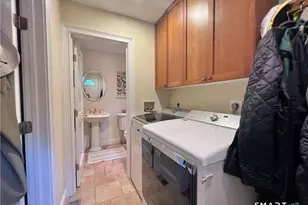 298 Erskine Rd, Stamford, CT 06903 - Photo 18