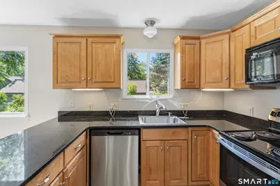 471 Heritage Village #B, Southbury, CT 06488 - Photo 14