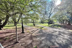 548 Chapel St, New Haven, CT 06511 - Photo 8