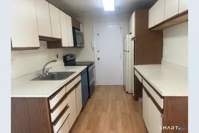 1170 Middle Turnpike West #C2, Manchester, CT 06040 - Photo 4