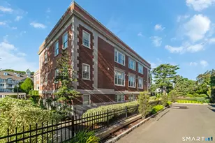 30 School House Dr, West Hartford, CT 06110 - Photo 4