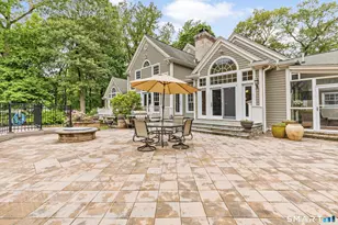 91 Dogwood Ln, Stamford, CT 06903 - Photo 2