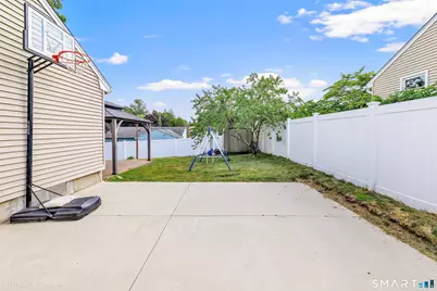 175 Post Oak Road, Stratford, CT 06614 - Photo 30