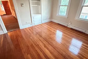 31 Wallace St, New Britain, CT 06051 - Photo 2