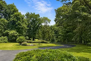 219 Wood Crk Rd, Bethlehem, CT 06751 - Photo 4