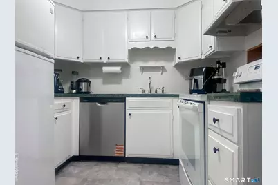 200 Woodmont Avenue #127, Bridgeport, CT 06606 - Photo 2