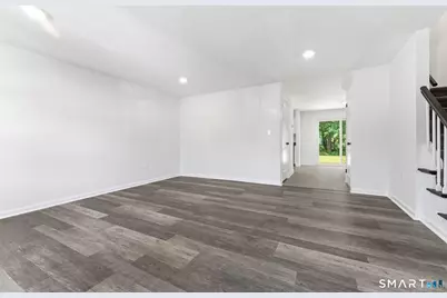 472 Dowd Avenue #472, Canton, CT 06019 - Photo 12