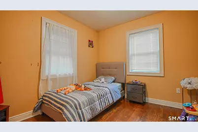 409 Oakville Avenue, Waterbury, CT 06708 - Photo 14