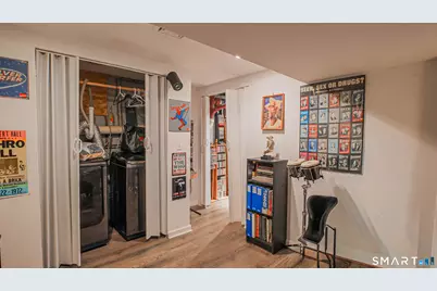 409 Oakville Avenue, Waterbury, CT 06708 - Photo 18