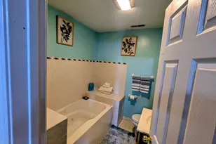 585 Congress Ave, Waterbury, CT 06708 - Photo 12