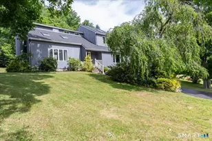 15 Spice Hill Dr, East Hampton, CT 06424 - Photo 2