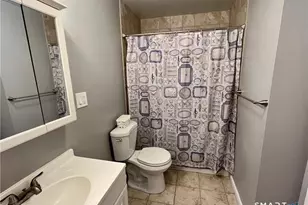 155 Brewster St, Bridgeport, CT 06605 - Photo 16